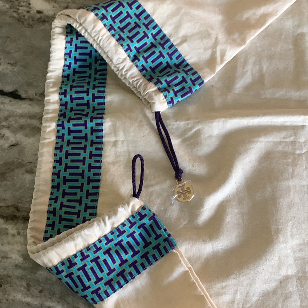 Tory Burch Oversized dustbag 23”x 23.5 Turquoise/purple 2”wide band on cream bag